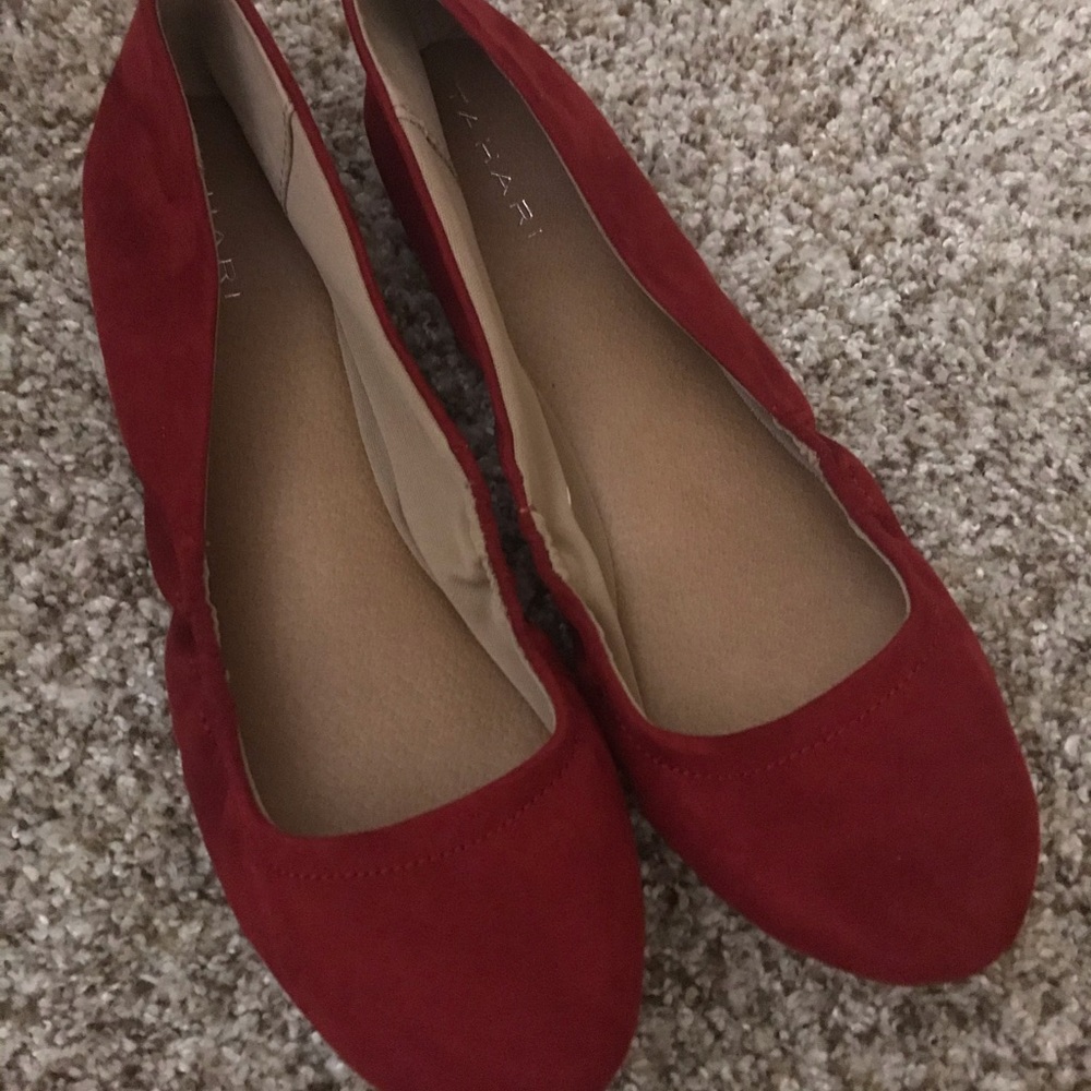 Timeless red Tahari ballet style flats
